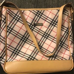 Burberry purse